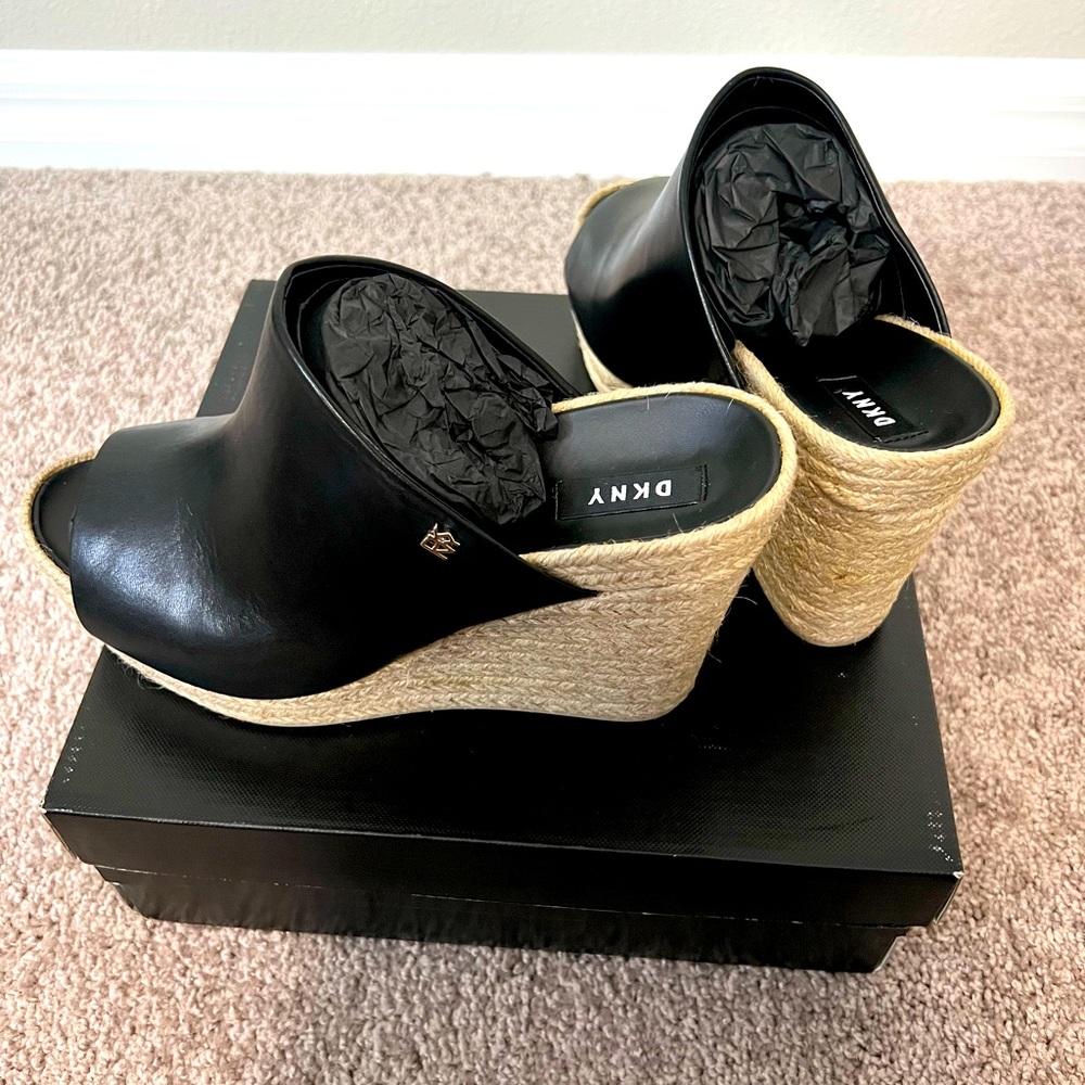 DKNY Wedges Black - BRAND NEW - Never Used - Size 10